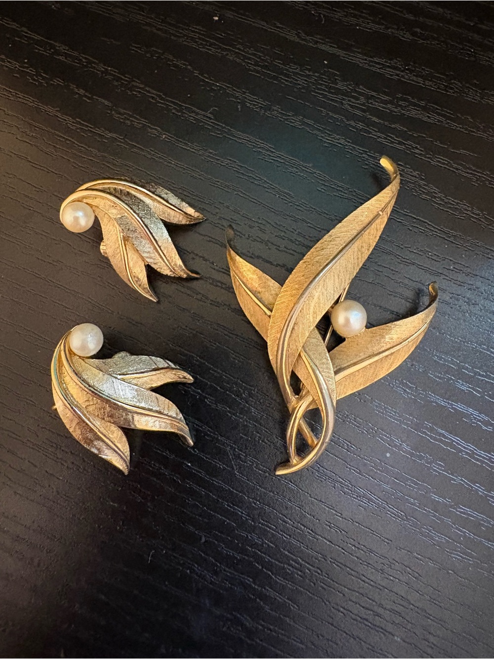 Marcel Boucher vintage gold tone faux pearl brooch & clip on earring set leaves